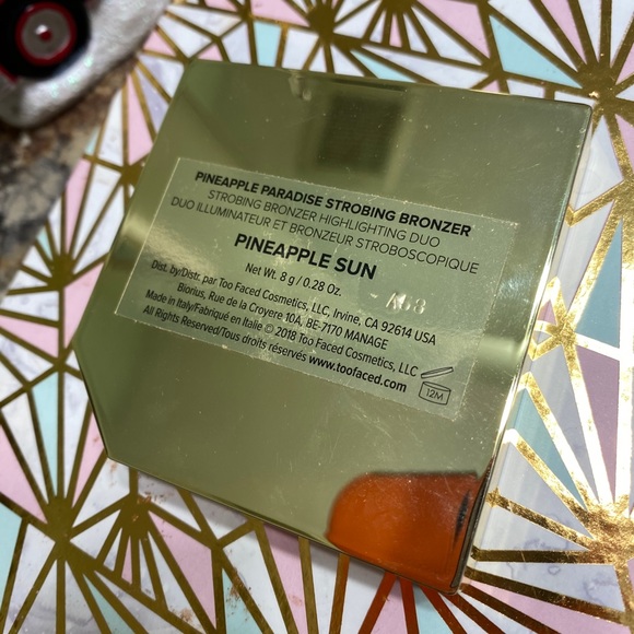 Too Faced Tutti Frutti Bronzer Highlighter - Picture 2 of 3